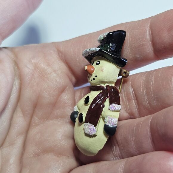 **Sale** Vintage Resin Glittery Snowman Brooch Black Hat Burgundy Scarf - Picture 2 of 9